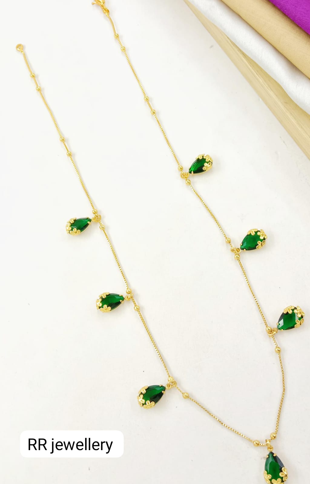Luxury Tassel Drop Emerald Stone Necklace for Everyday Elegance