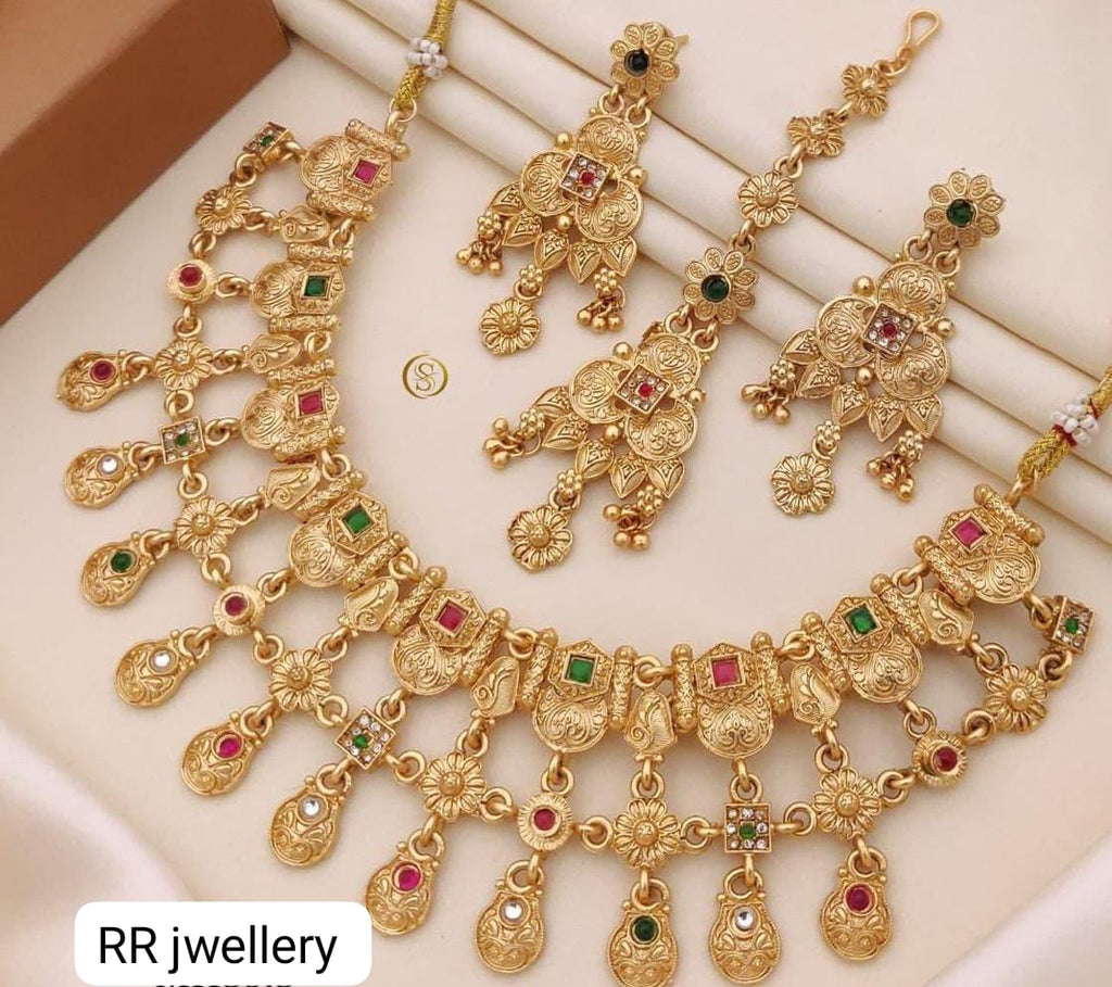 Traditional Antique-Finish Necklace with Matching Earrings and Maang Tikka